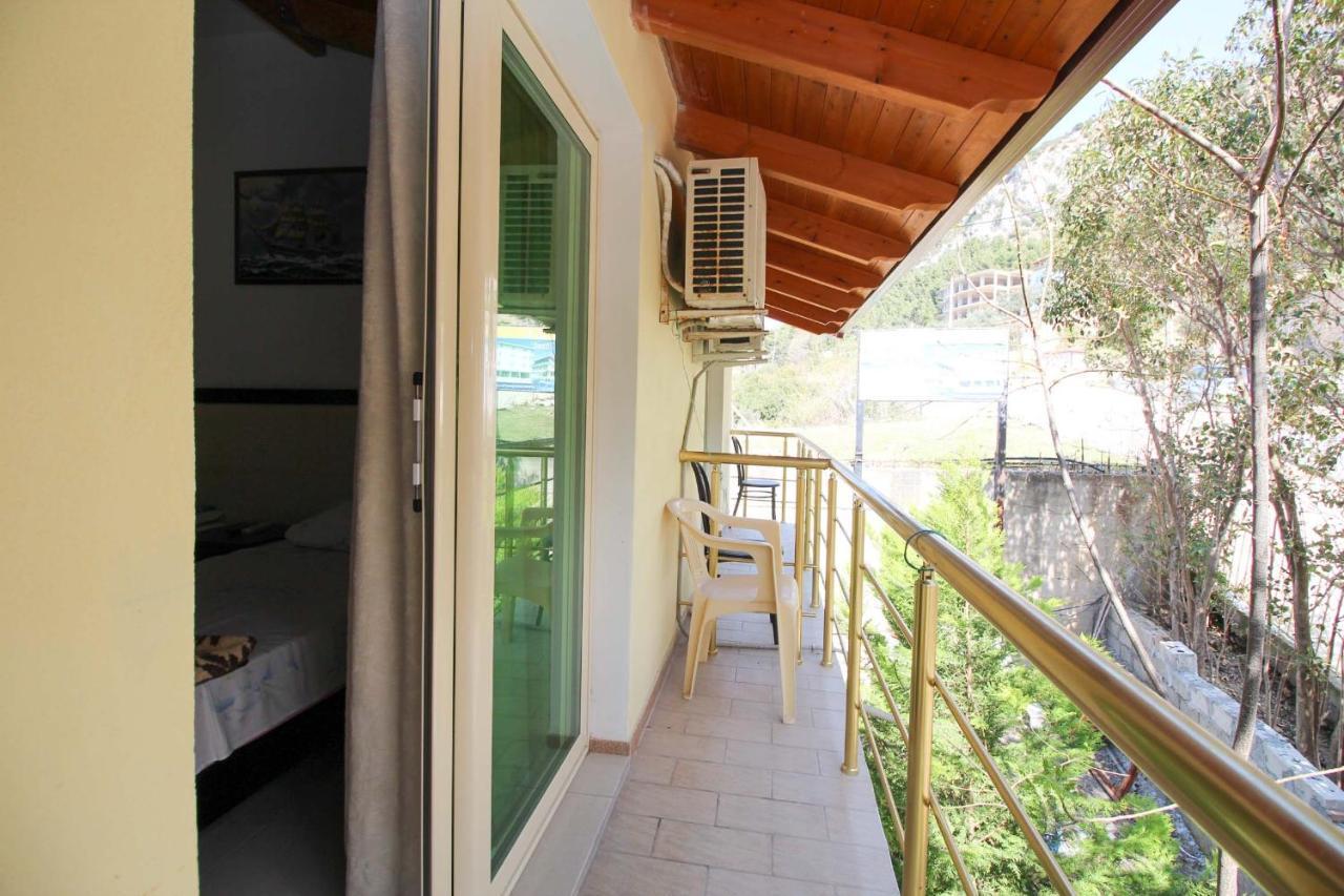Jonufra Hotel 3*